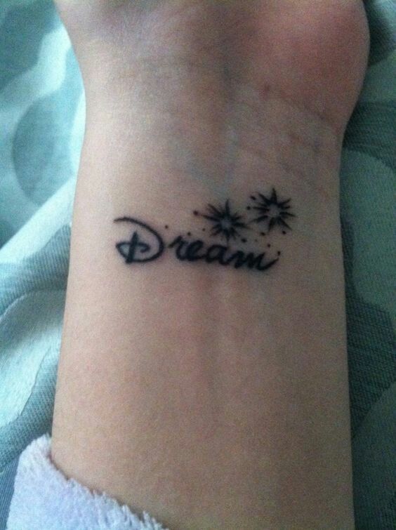 Tatouage peter pan