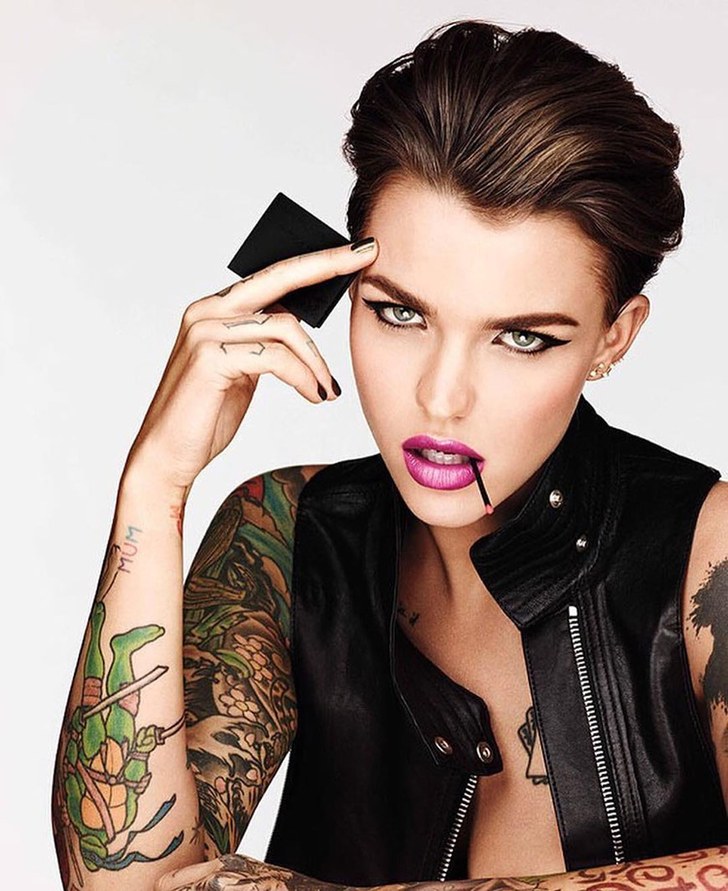 Ruby rose cheveux long