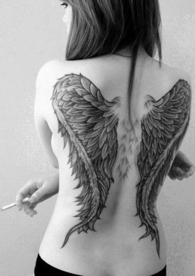 Tatouage ailes d ange dos