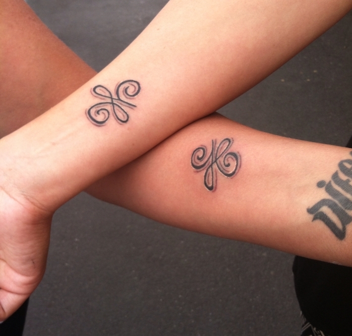 Symbole de l amitié tatouage